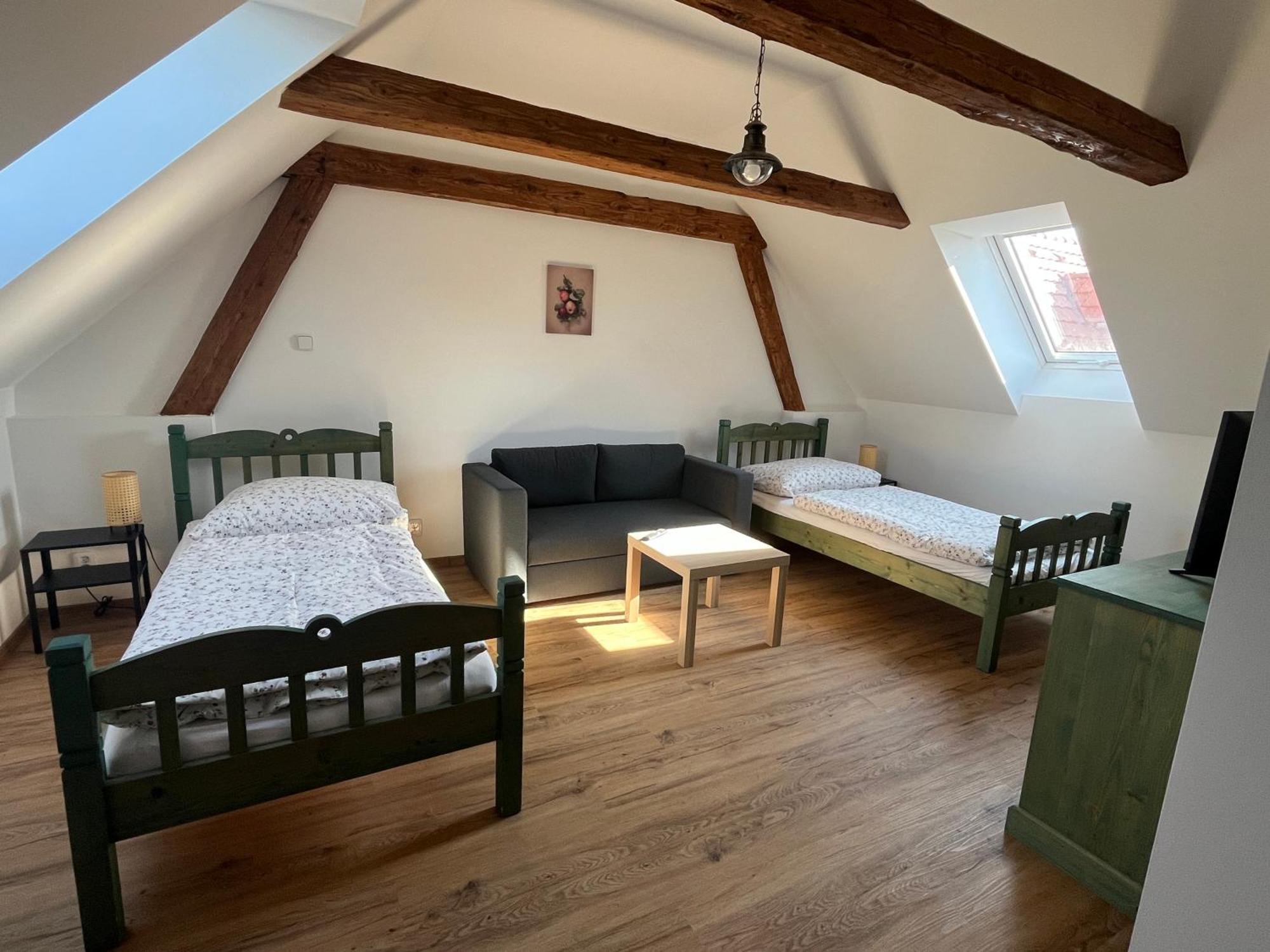 Apartmany Statek Bezdedice Hostomice Екстериор снимка